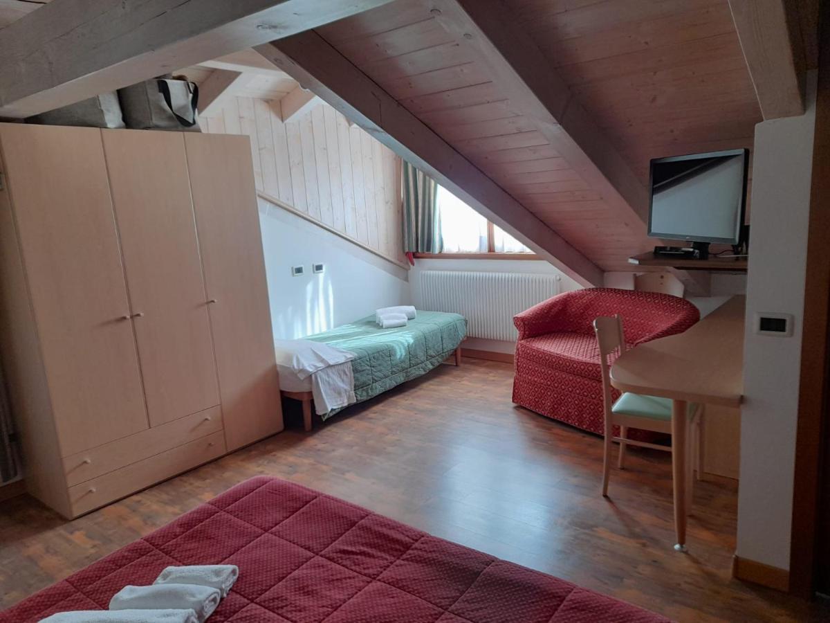 Hotel Garni B&B Maffei Pinzolo Exterior photo