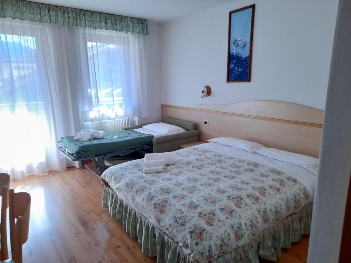 Hotel Garni B&B Maffei Pinzolo Exterior photo