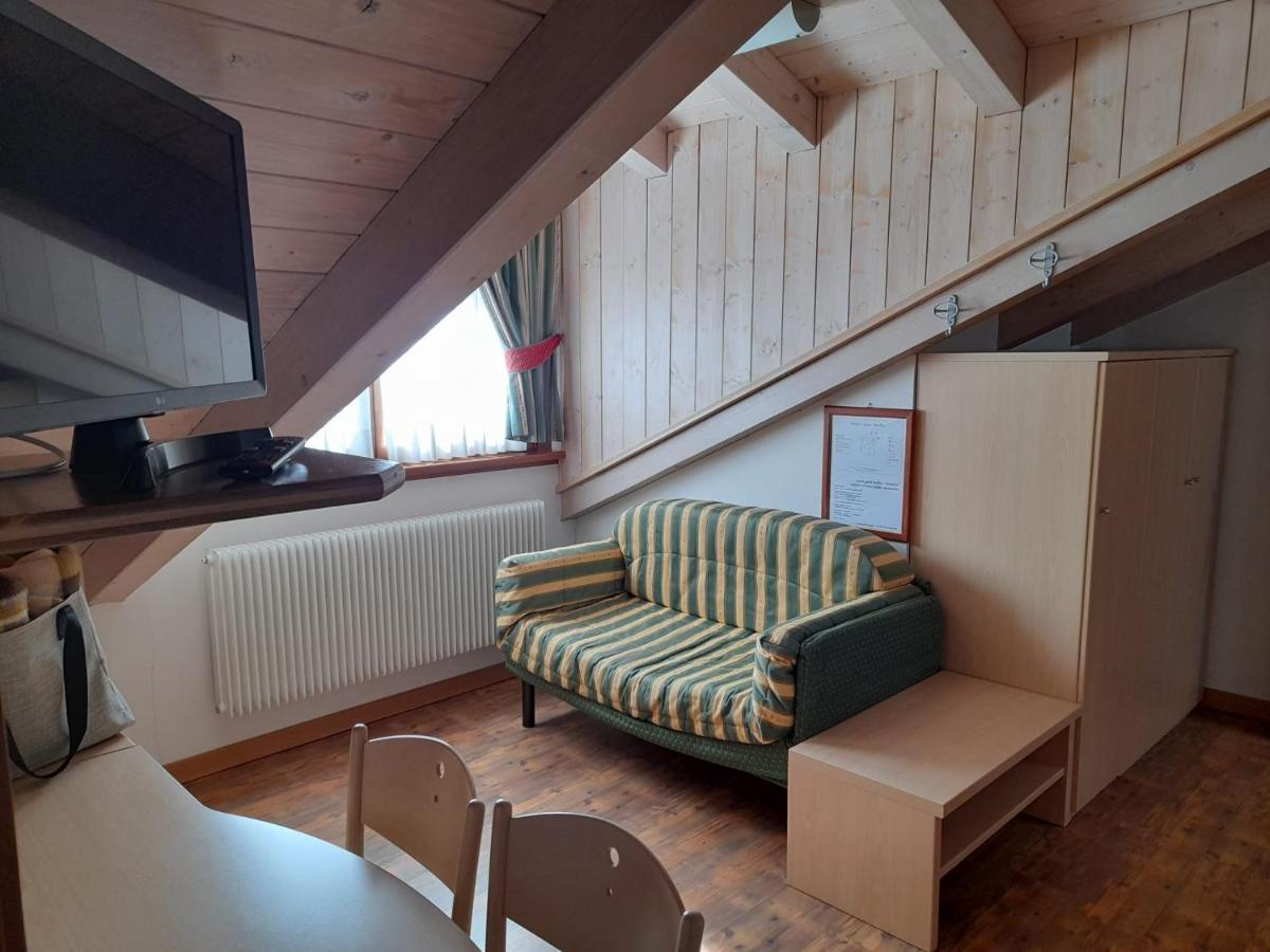 Hotel Garni B&B Maffei Pinzolo Exterior photo